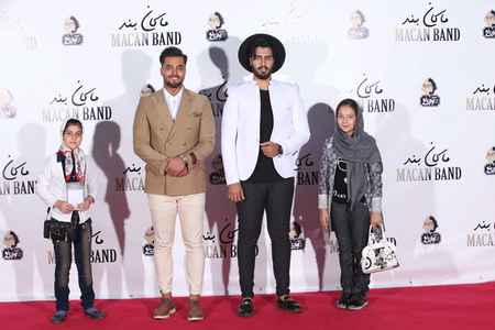 عکس های مراسم جشن امضای آلبوم ماکان باند (9)