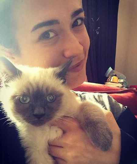 عکس های ملک در سریال ماکسیرا و بیوگرافی اجم اوزکایا (7)