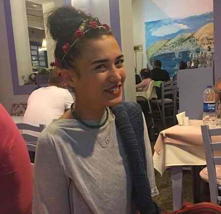 عکس های ملک در سریال ماکسیرا و بیوگرافی اجم اوزکایا (8)