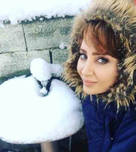 عکس های بازیگر نقش الناز در سریال هست و نیست (6)