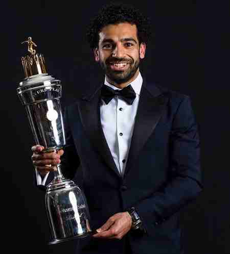 بیوگرافی محمد صلاح ستاره فوتبال مصر و همسرش (4)