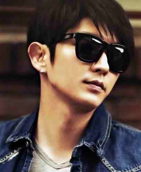 بازیگر نقش وانگ سو در سریال عاشقان ماه (5)