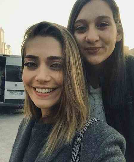 بیوگرافی بازیگر نقش فاتوش در سریال ترکی قرص ماه (5)