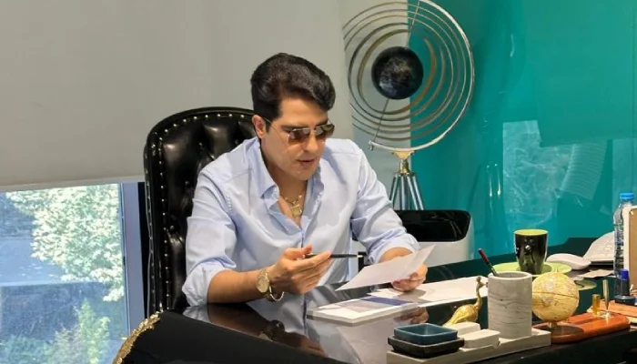 دکتر امیر فیلی